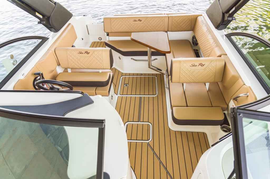 Motorboot Sea Ray SDX230E & Trailer mit LIEGEPLATZ (NEU auf Bestellung)