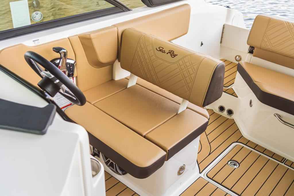 Motorboot Sea Ray SDX230E & Trailer mit LIEGEPLATZ (NEU auf Bestellung)