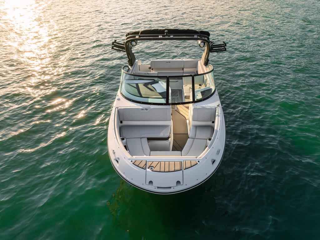 Motorboot Sea Ray SDX230E SURF & Trailer mit LIEGEPLATZ (NEU auf Bestellung)
