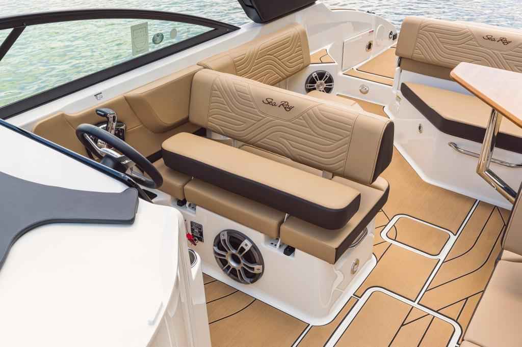 Motorboot Sea Ray SDX250E SURF & Trailer (im Vorlauf))
