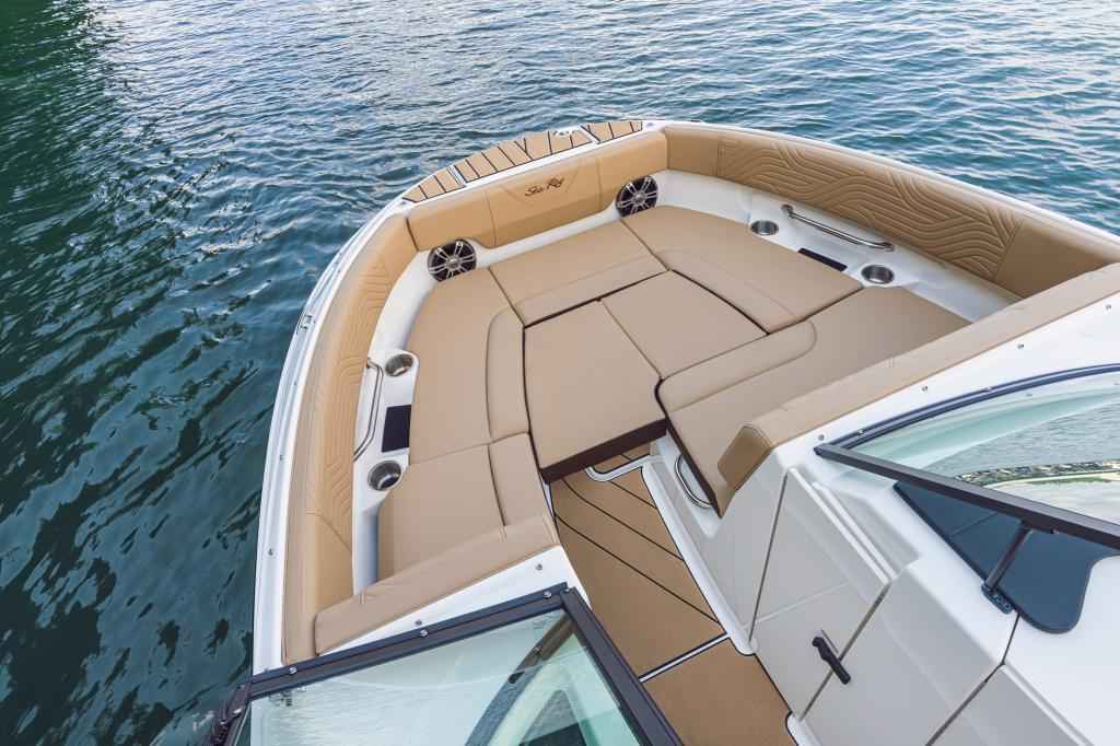 Motorboot Sea Ray SDX250E SURF & Trailer (im Vorlauf))