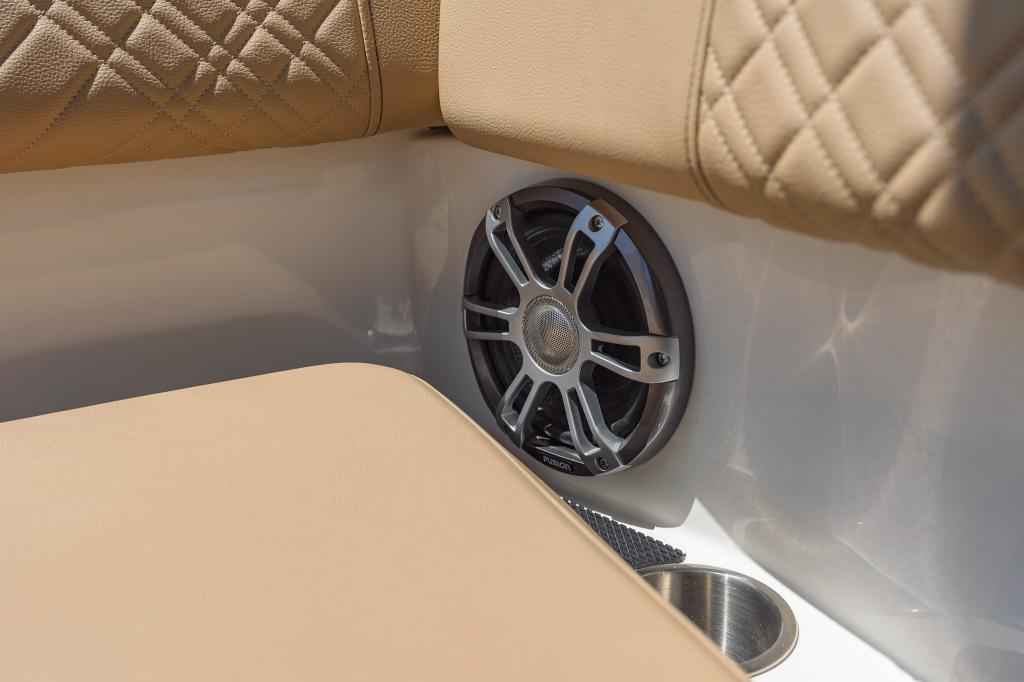 Motorboot Sea Ray SDX270E & Trailer mit LIEGEPLATZ (NEU auf Bestellung)