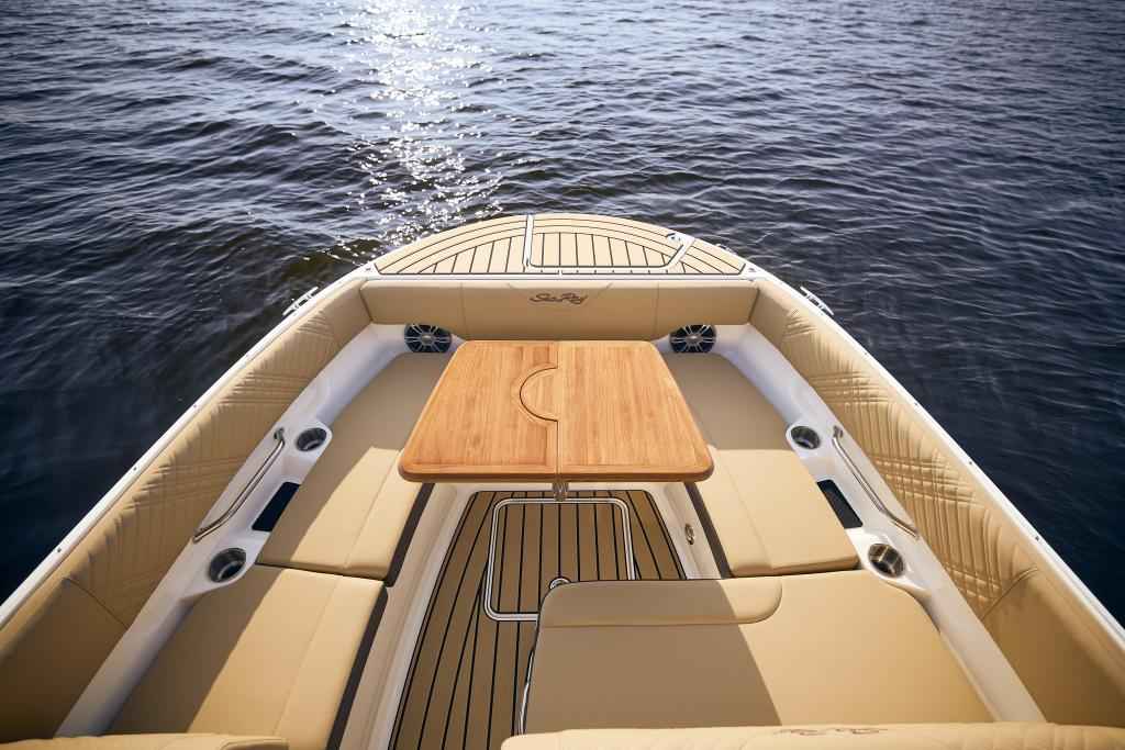 Motorboot Sea Ray SDX 270 SURF EU & Trailer mit LIEGEPLATZ (Vorführboot)