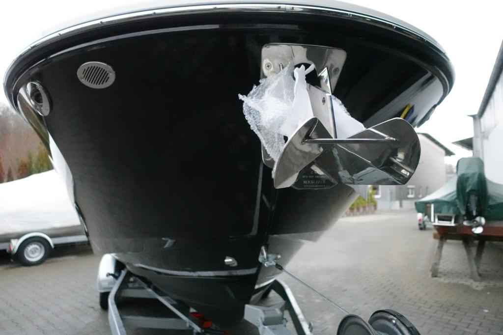 Motorboot Sea Ray SDX 270 SURF EU & Trailer mit LIEGEPLATZ (Vorführboot)