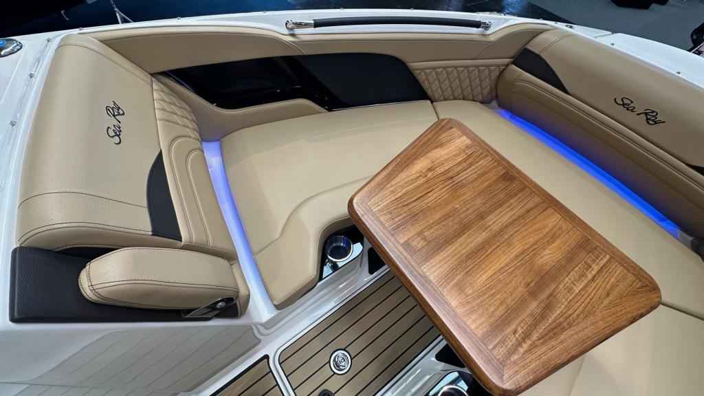 Motorboot Sea Ray SLX260E & Trailer mit LIEGEPLATZ (NEU auf Bestellung)