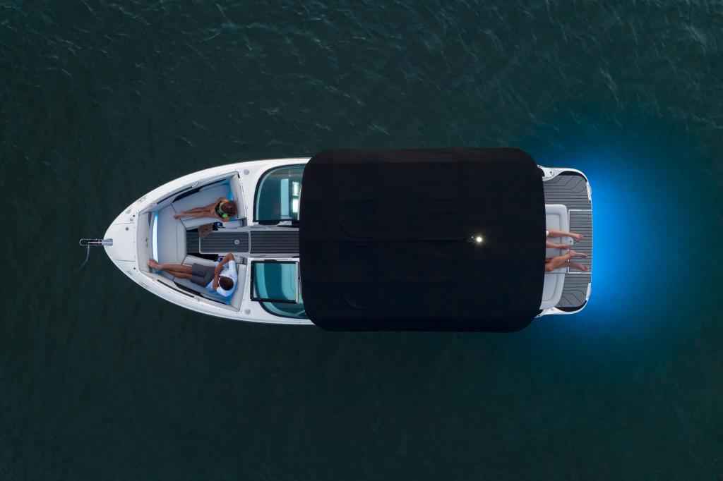 Motorboot Sea Ray SLX260E & Trailer mit LIEGEPLATZ (NEU auf Bestellung)