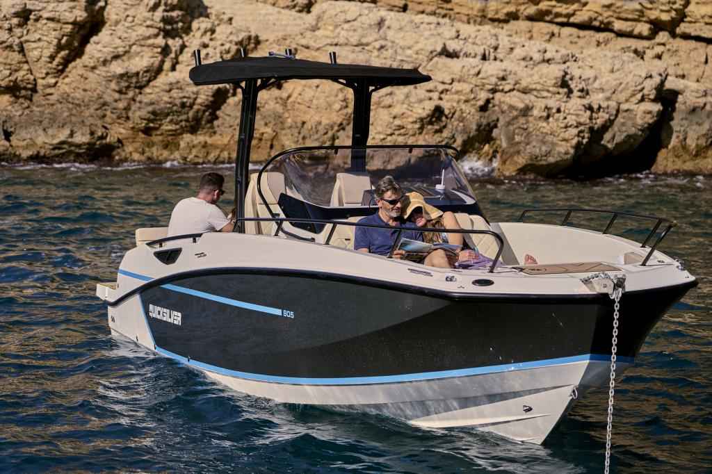 Motorboot Quicksilver Activ 805 Open, bis 250PS & Trailer (NEU auf Bestellung)