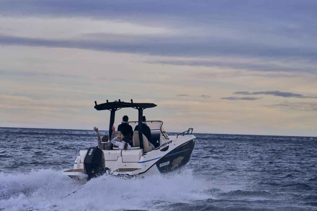 Motorboot Quicksilver Activ 805 Open, bis 250PS & Trailer (NEU auf Bestellung)