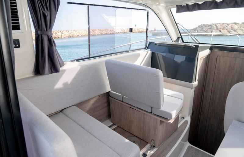 Motorboot Quicksilver Activ 905 Weekend, Inboard (NEU auf Bestellung)