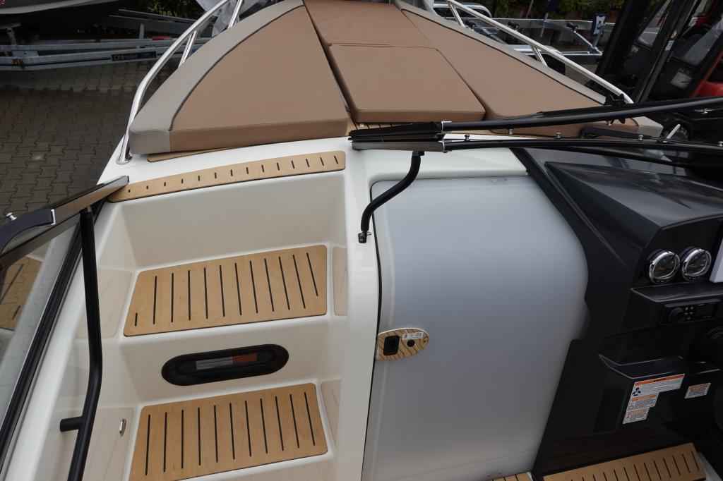Motorboot Quicksilver Activ 675 Cruiser inkl. Trailer & Bodenseezul. (1. Hand)