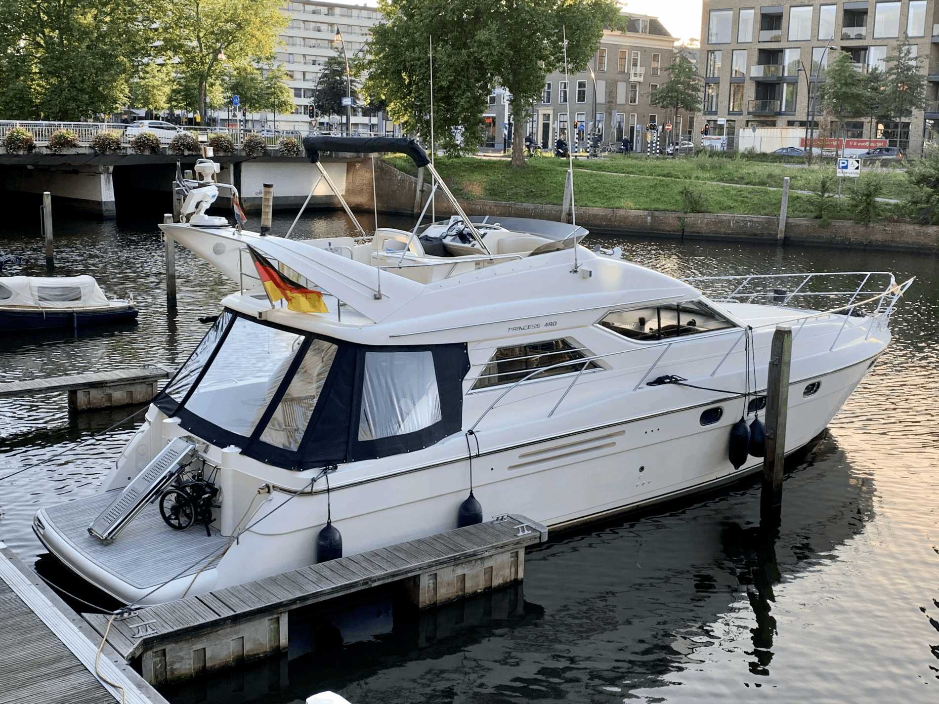 Motorboot Princess 480 Flybridge