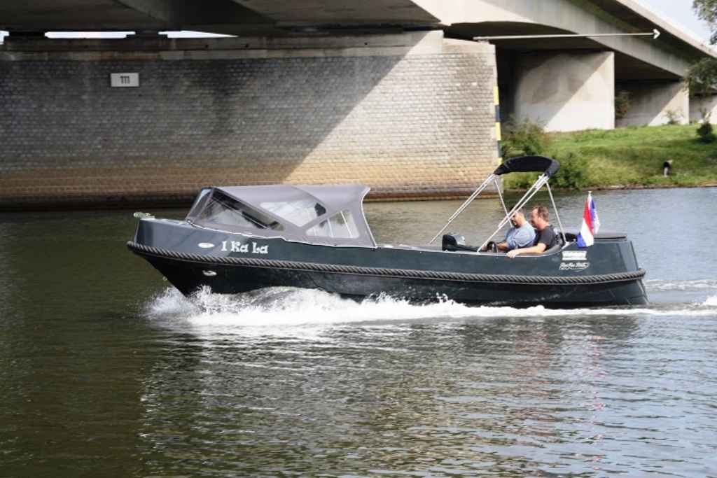 Motorboot Riomar 740