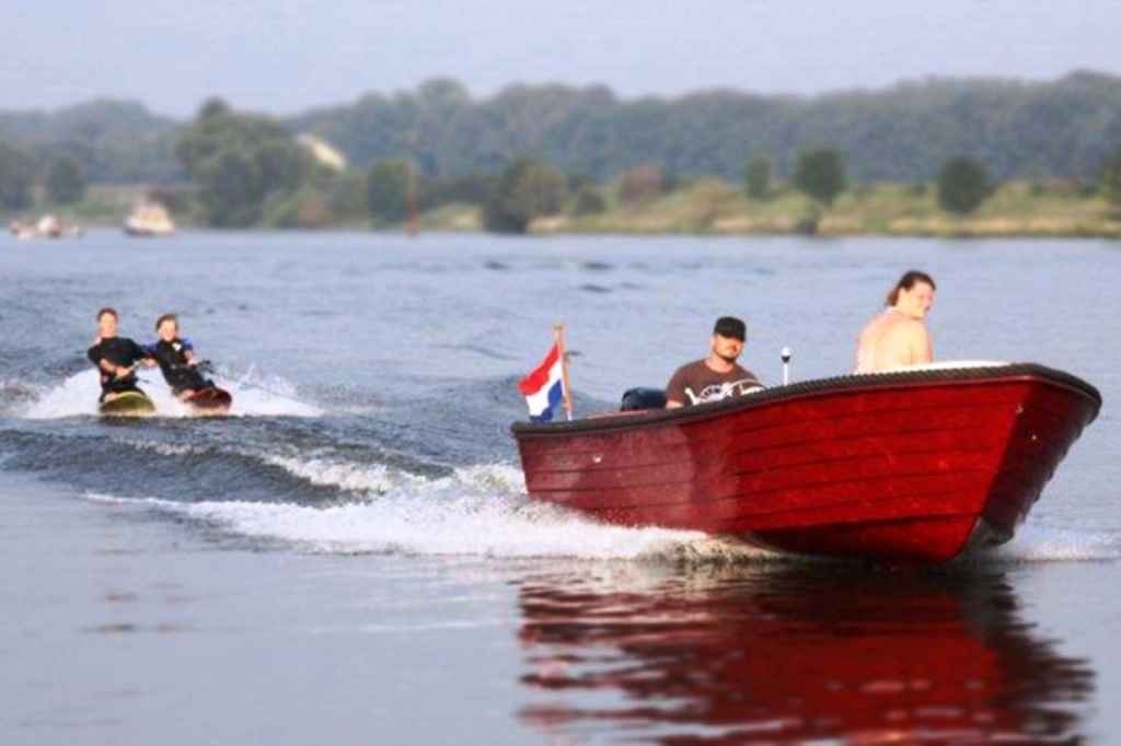 Motorboot Riomar 570