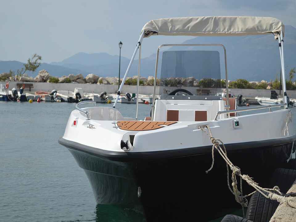 Motorboot Nireus Ω53 Pleasure
