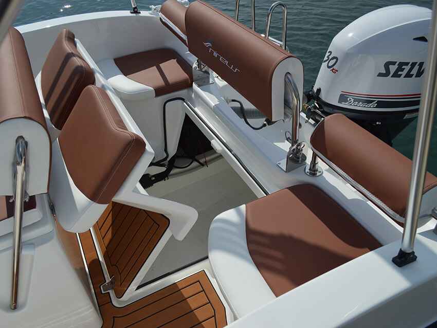 Motorboot Nireus Ω53 Pleasure