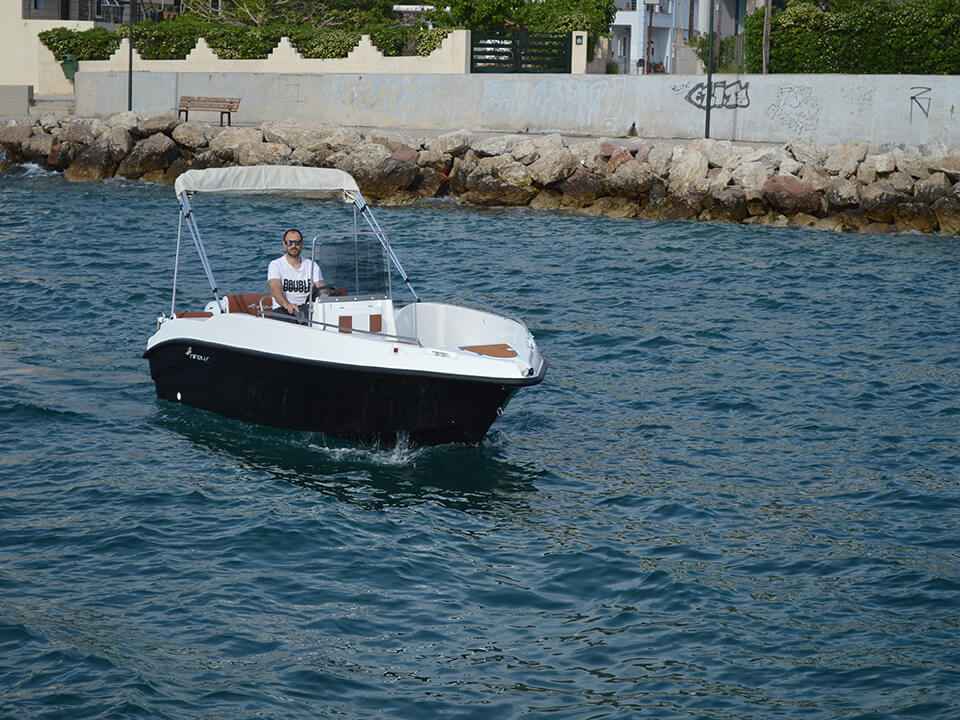 Motorboot Nireus Ω53 Pleasure