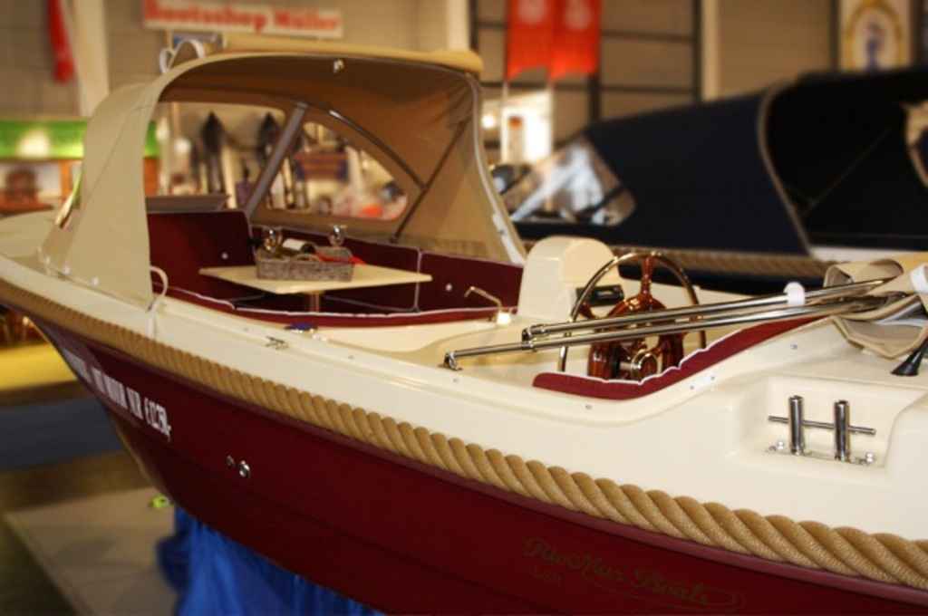 Motorboot Nireus Ω53 Escape