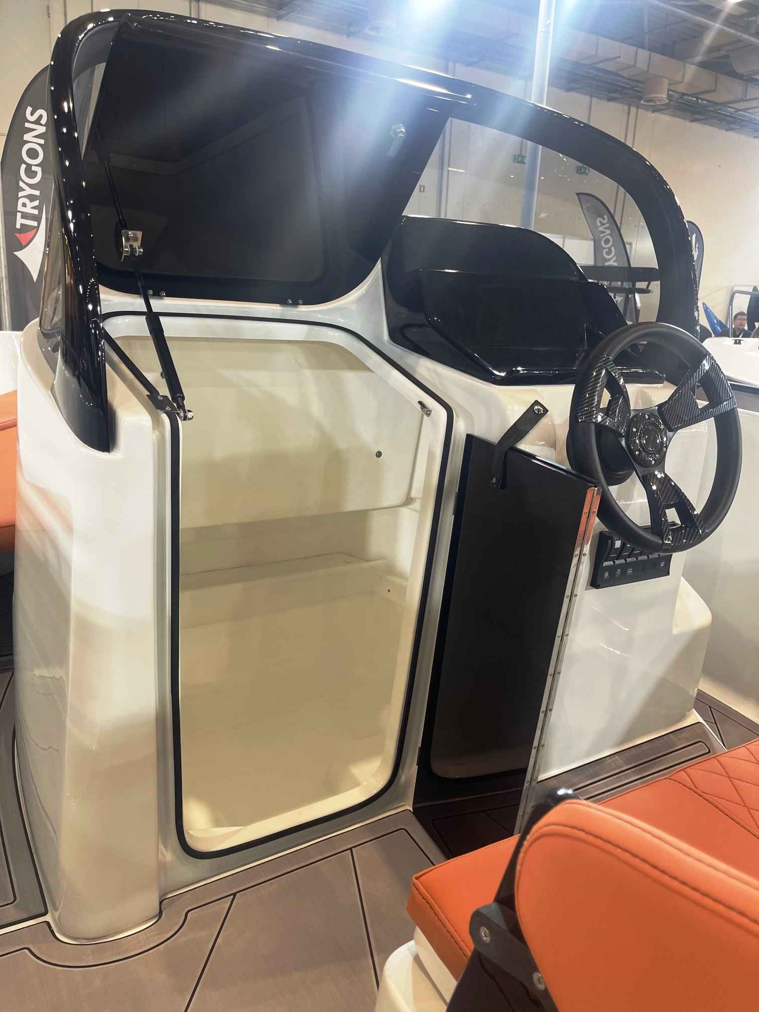 Motorboot Nireus Ω53 Escape
