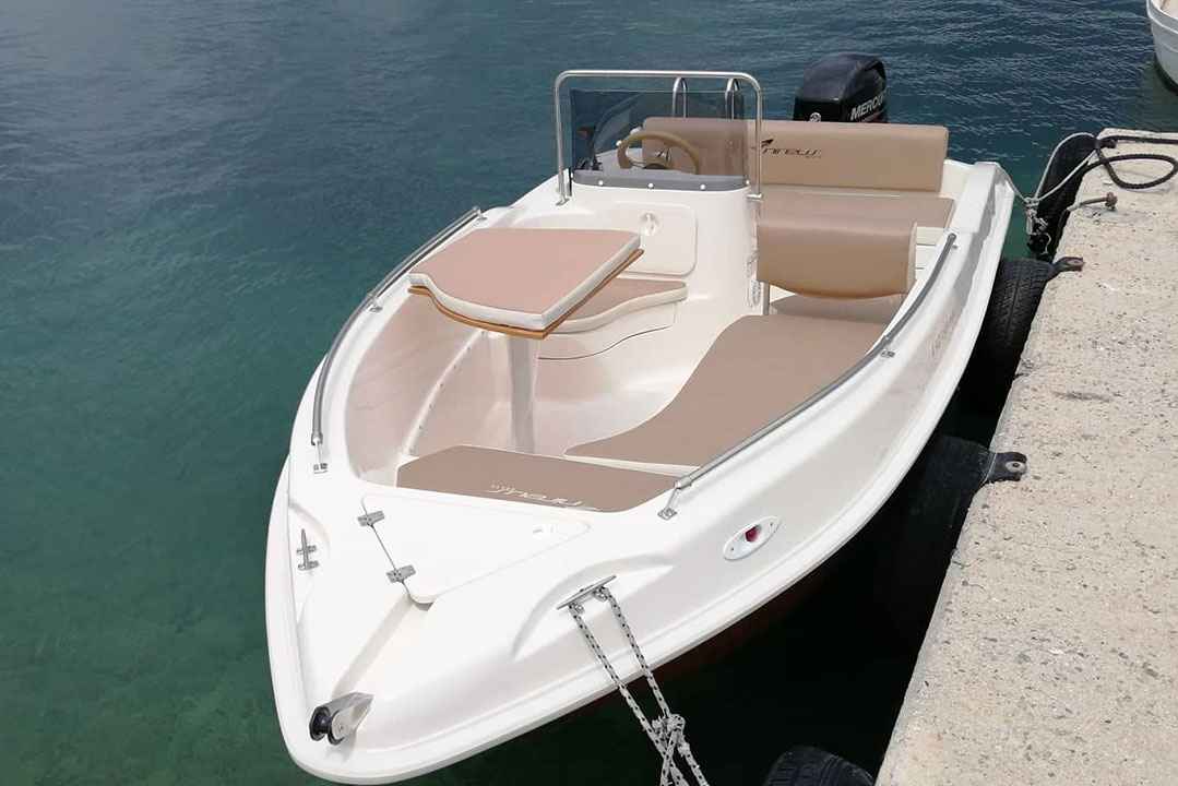 Motorboot Nireus 490 Optima