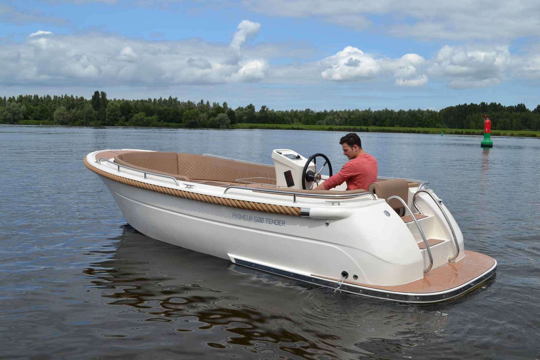 Motorboot Primeur 600