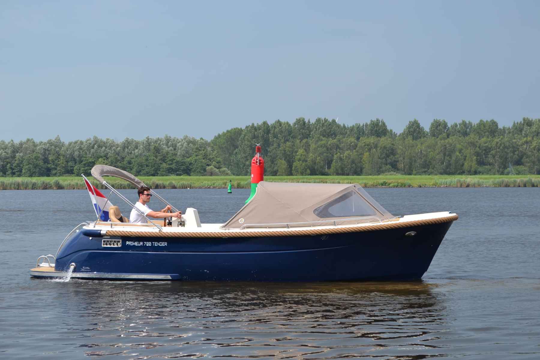 Motorboot PRIMEUR Primeur 700 Tender