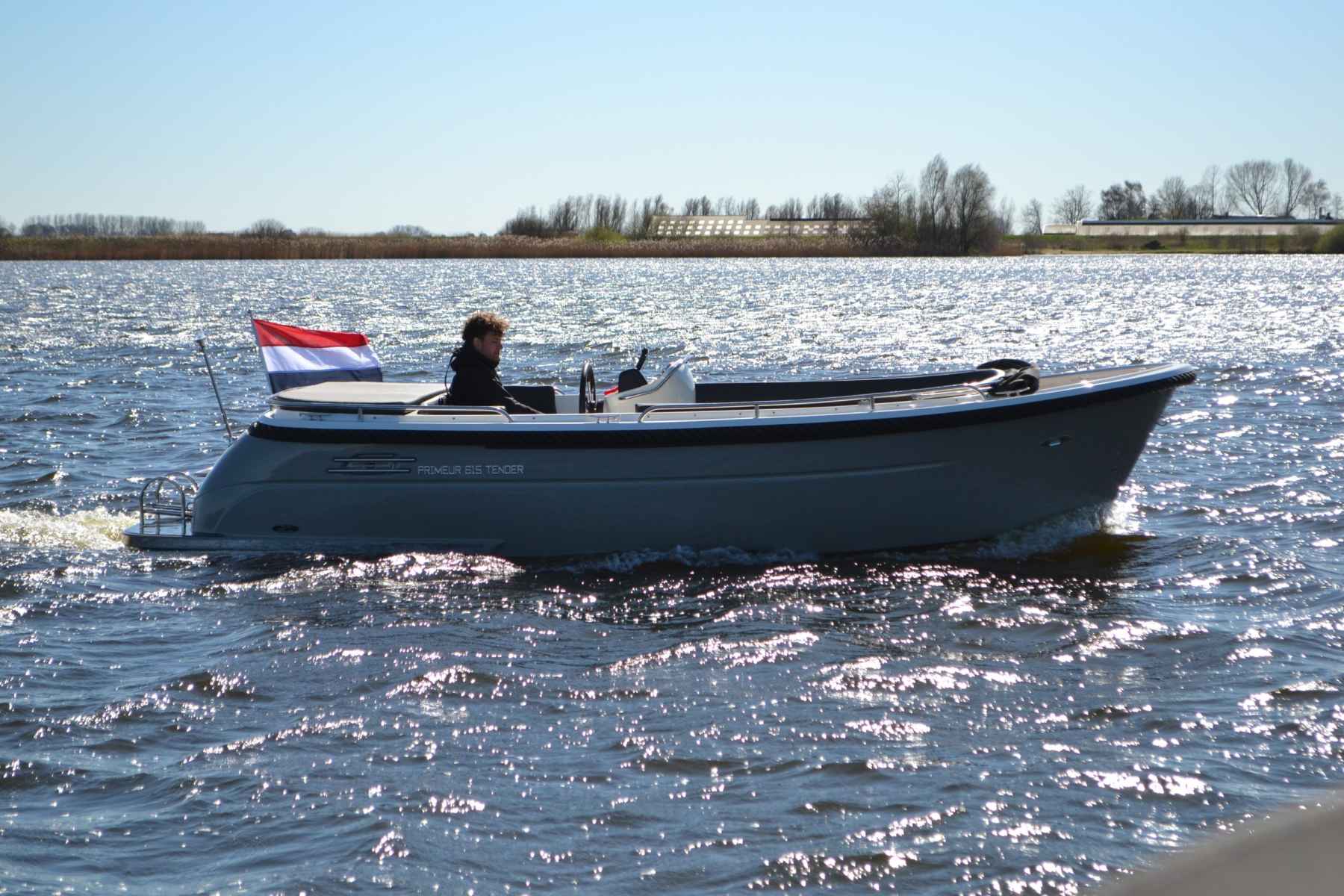 Motorboot PRIMEUR Primeur 615 Tender
