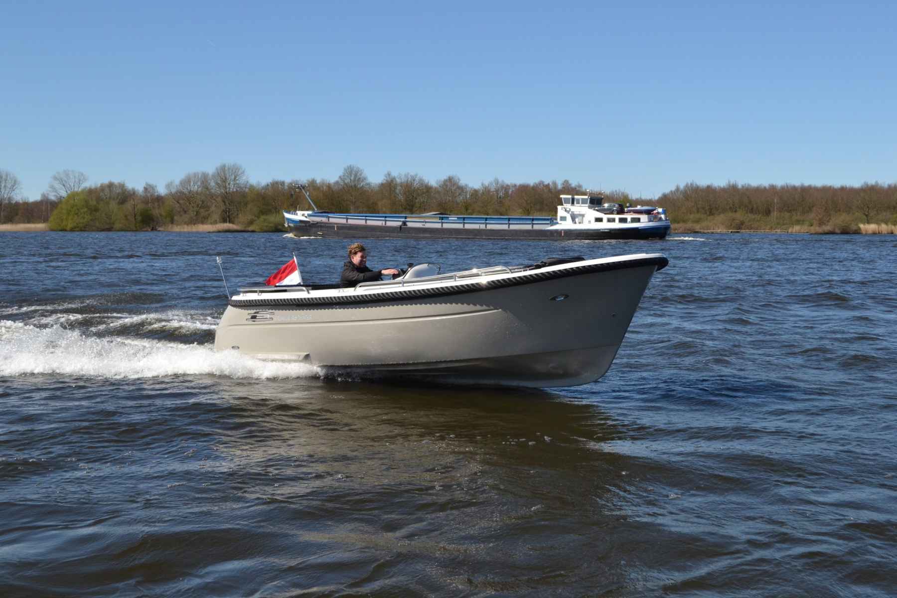 Motorboot PRIMEUR Primeur 615 Tender