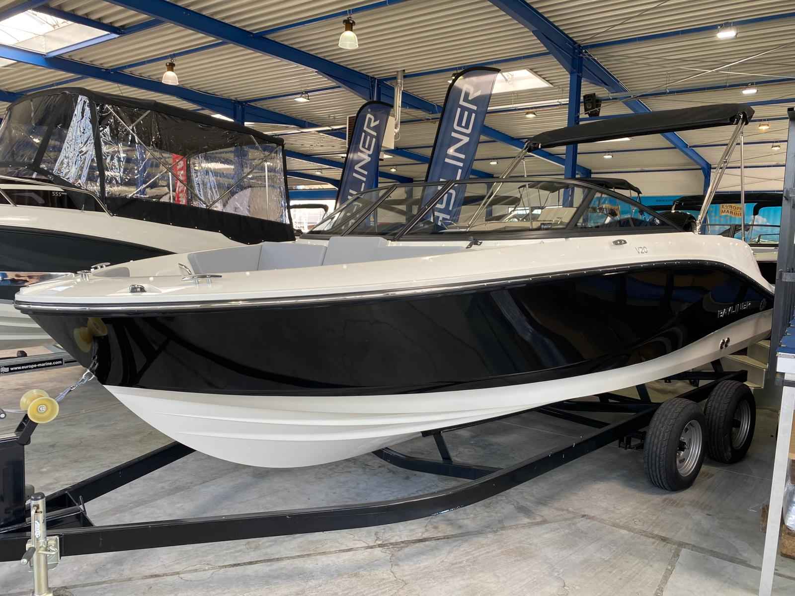 Motorboot Bayliner V20 OB
