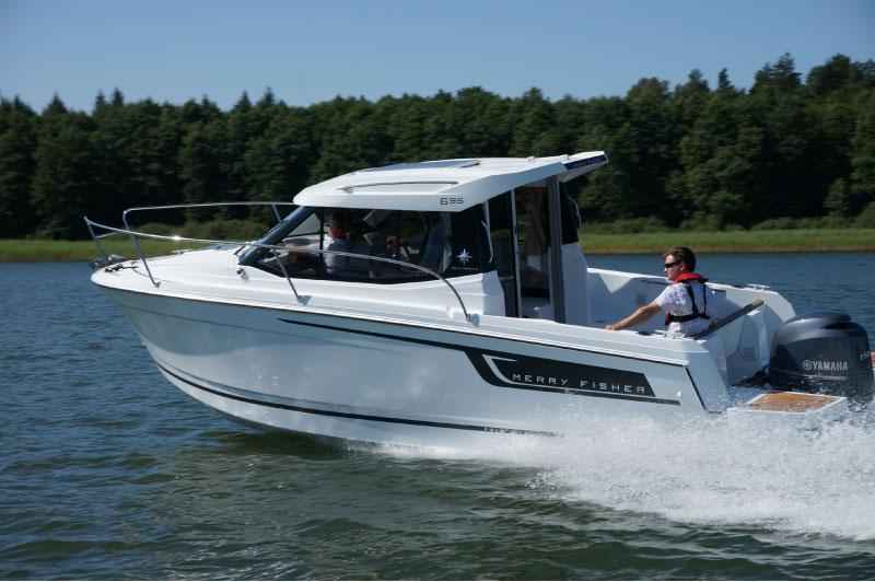Motorboot JEANNEAU MERRY FISHER 695