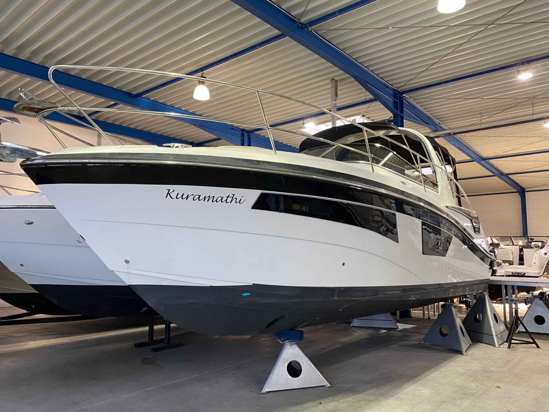 Motorboot Viper V 323 SY