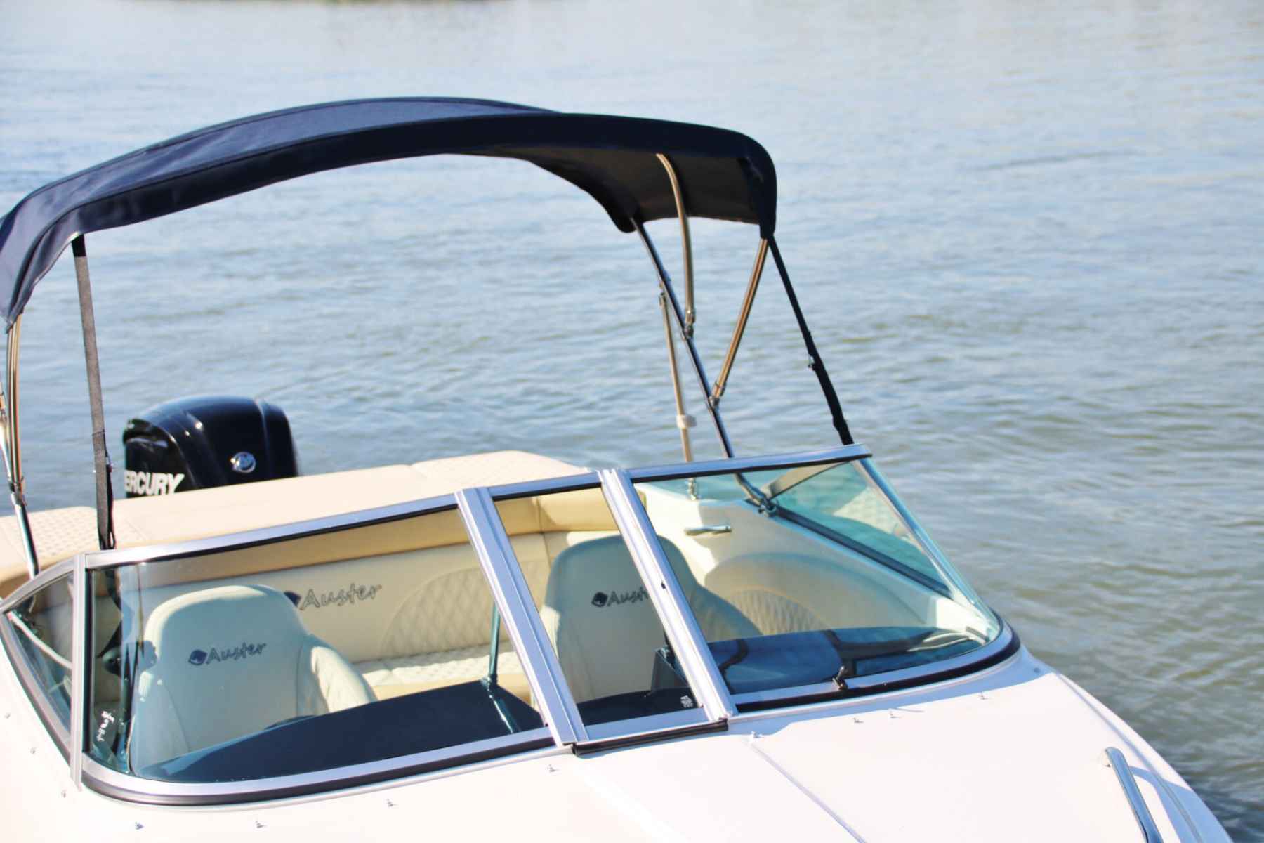 Motorboot Auster 520 CD