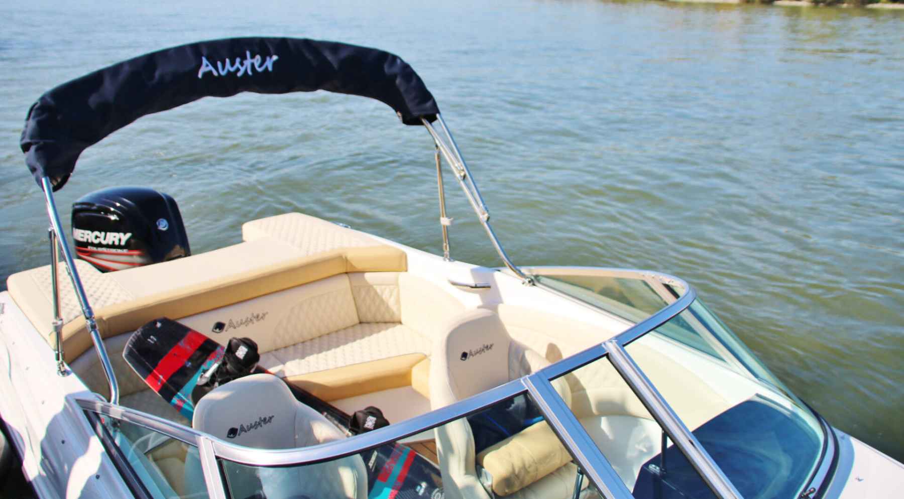 Motorboot Auster 520 CD