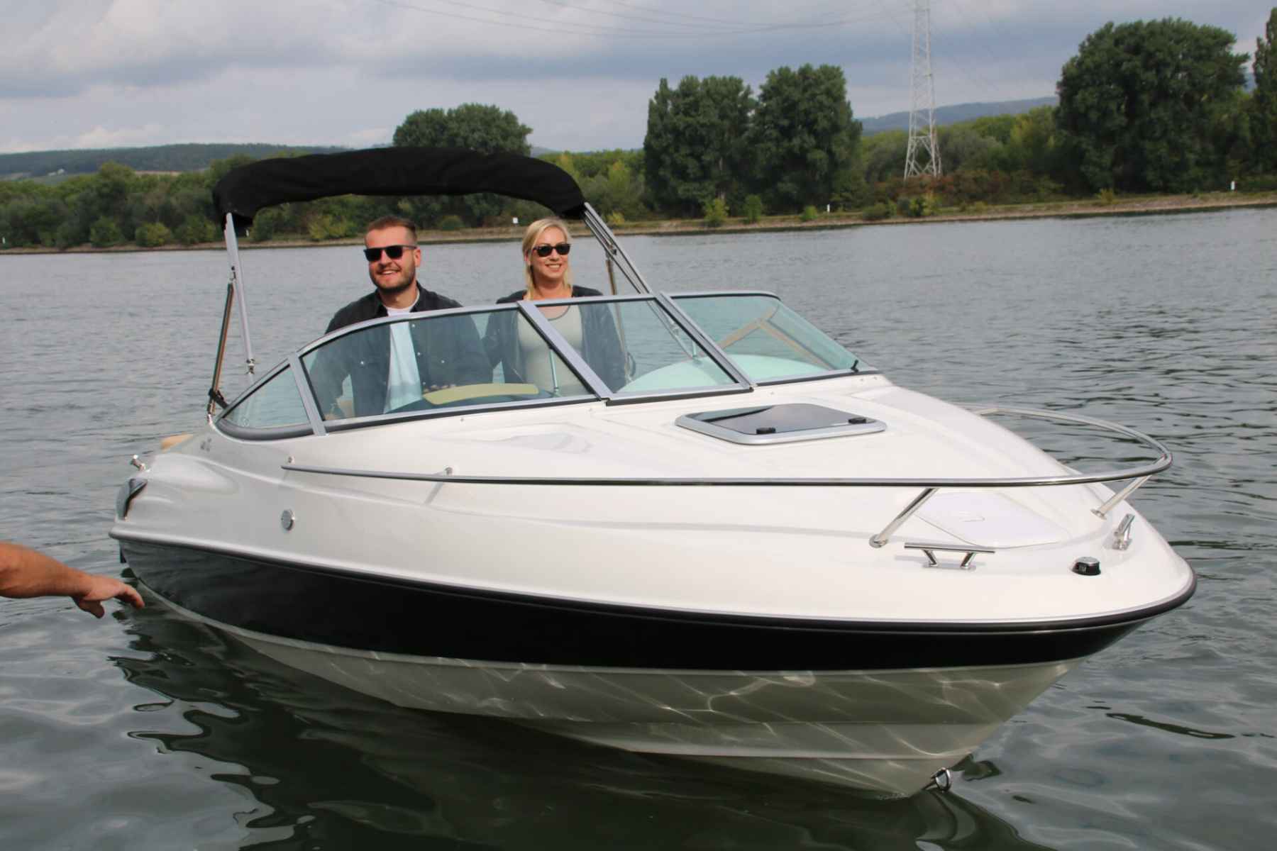 Motorboot Auster 680 CC