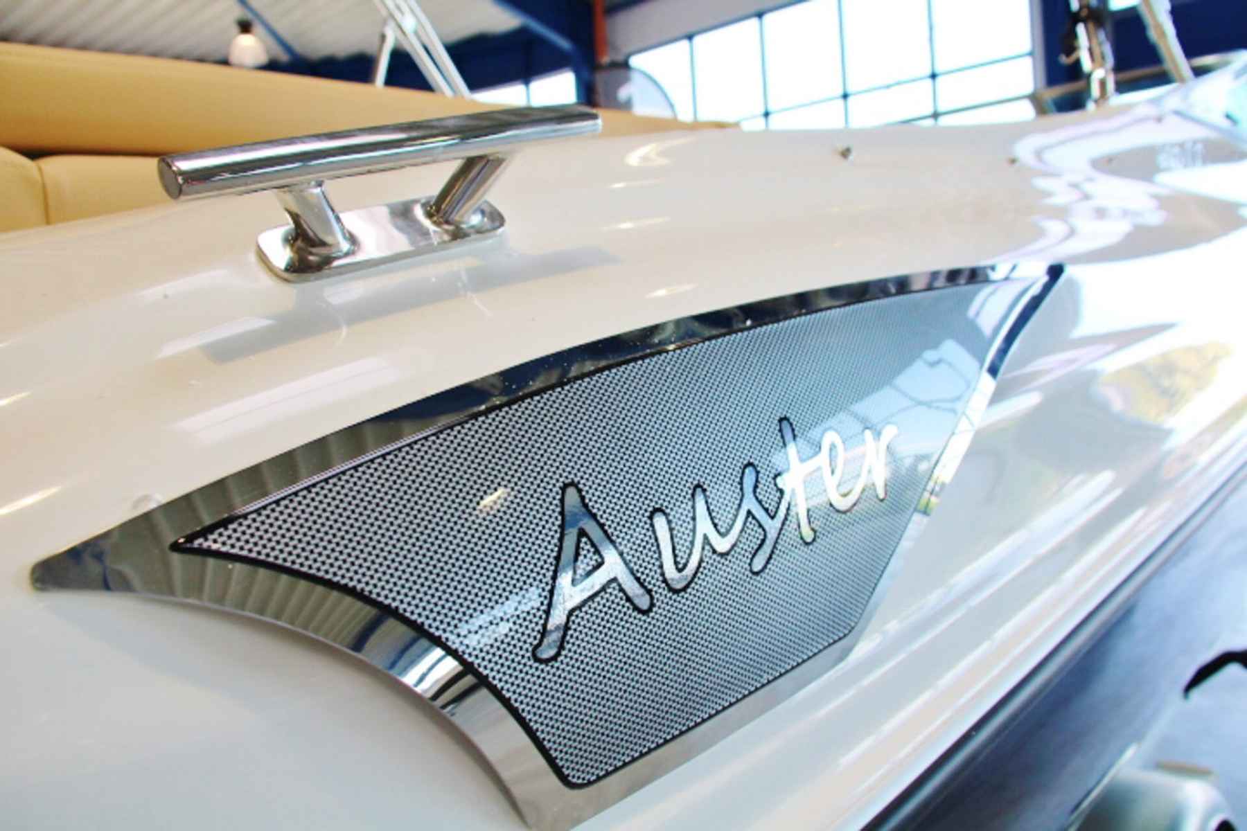 Motorboot Auster 680 CC