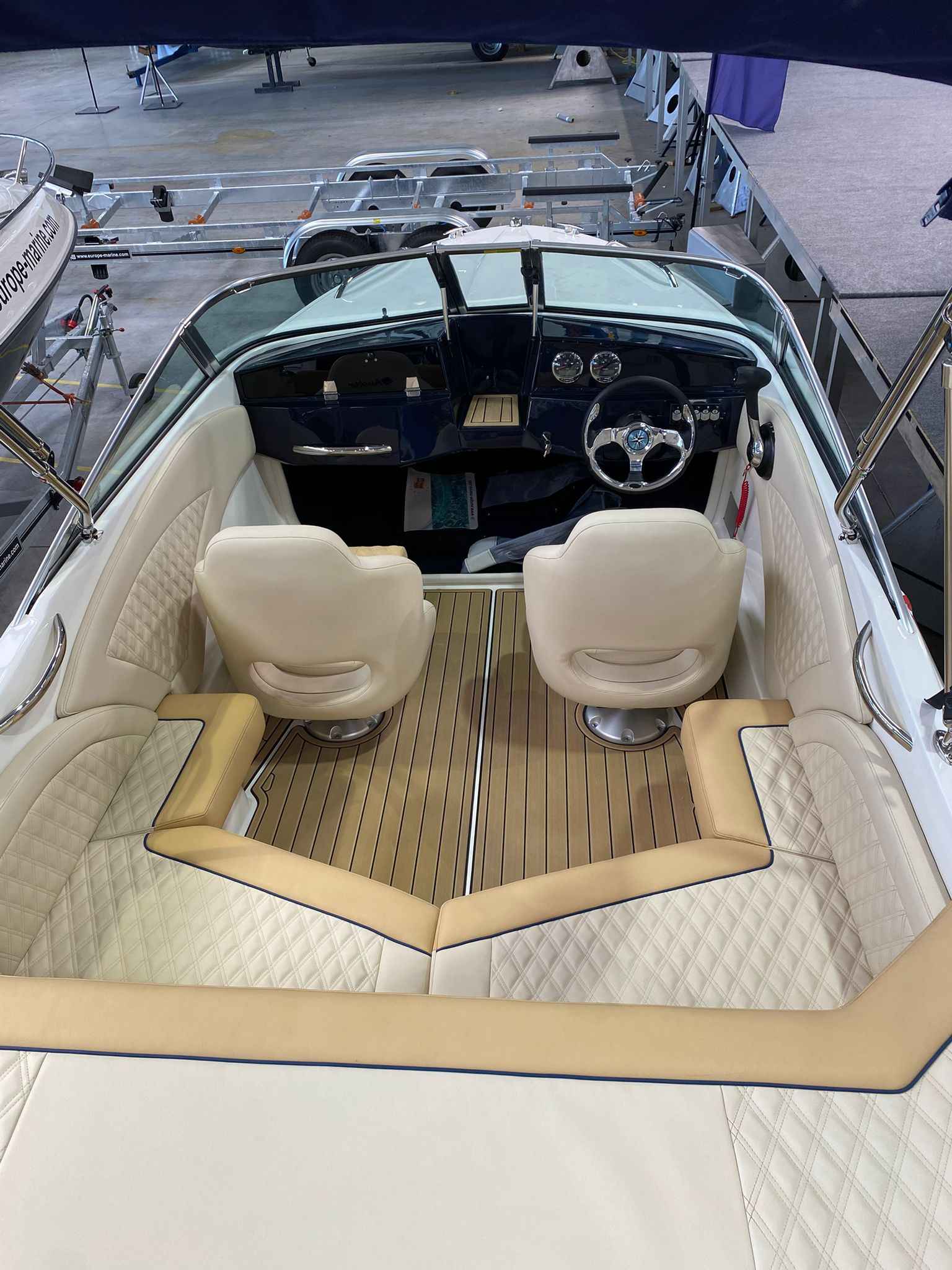 Motorboot AUSTER 520 CD
