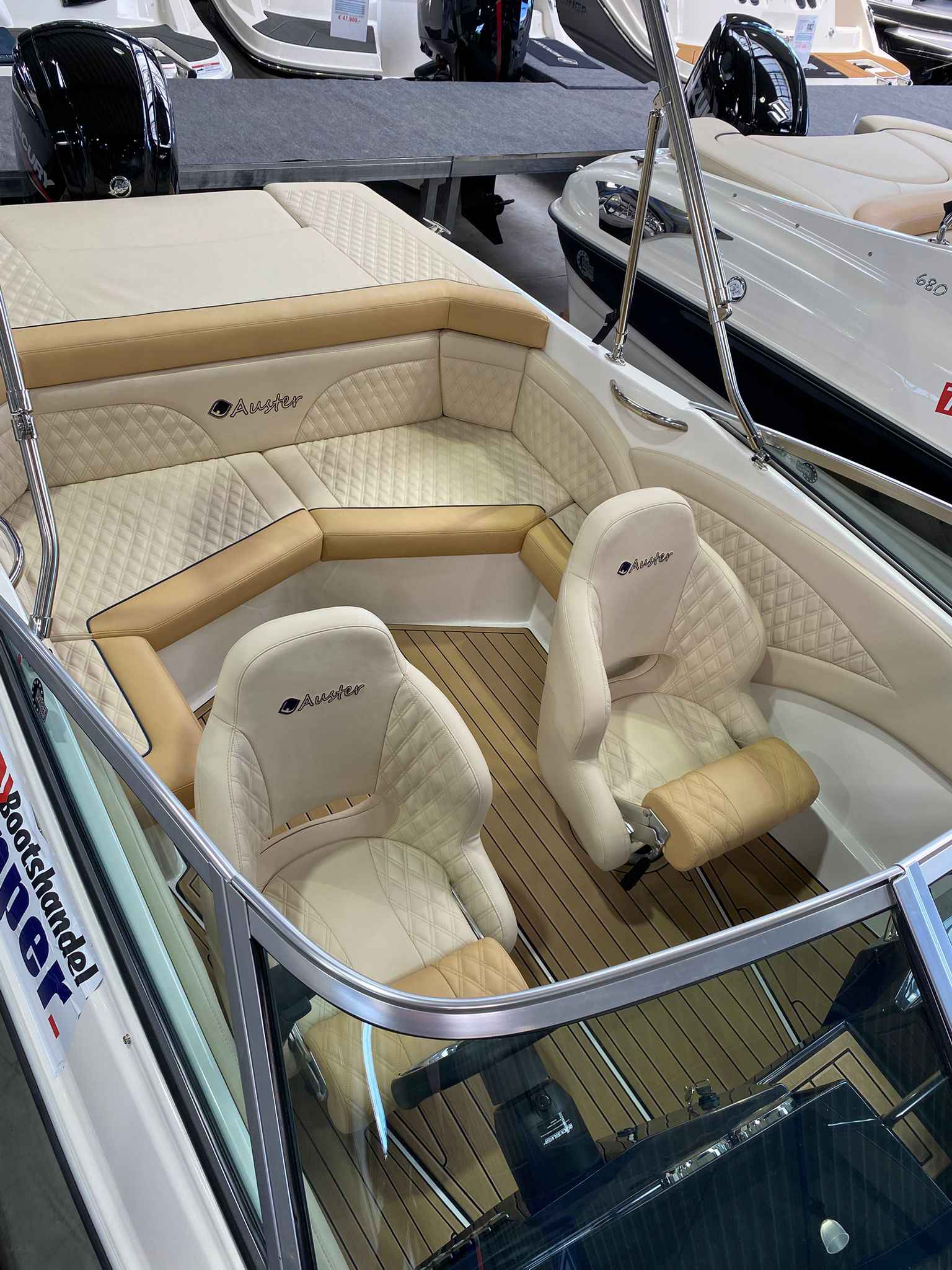 Motorboot AUSTER 520 CD