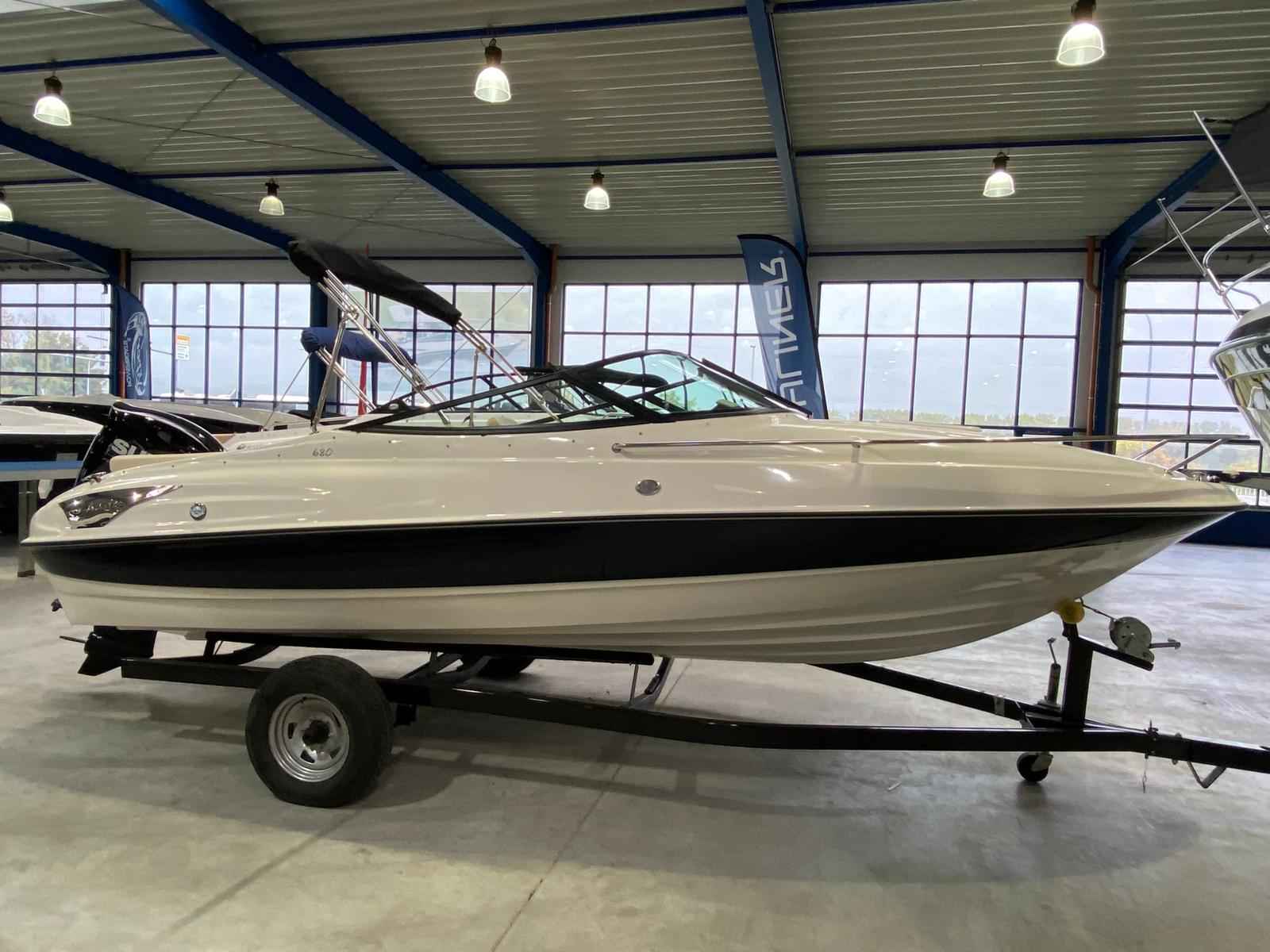 Motorboot Suzuki AUSTER 680 CC OB