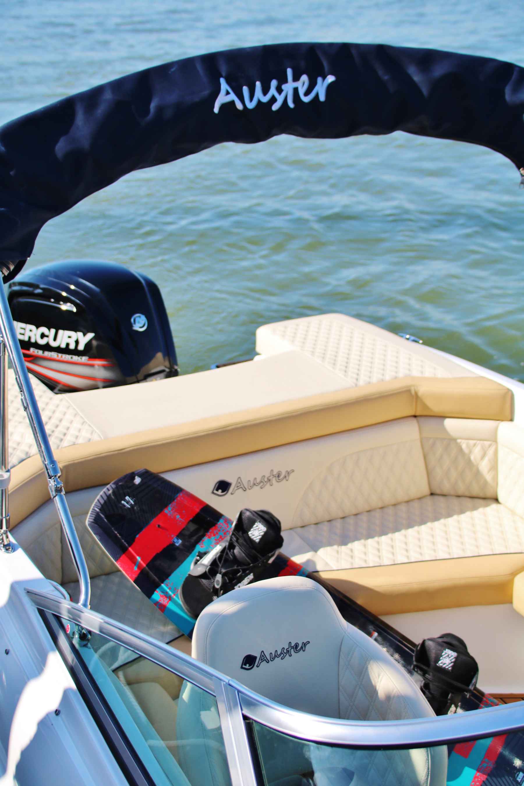 Motorboot Auster 520 CD