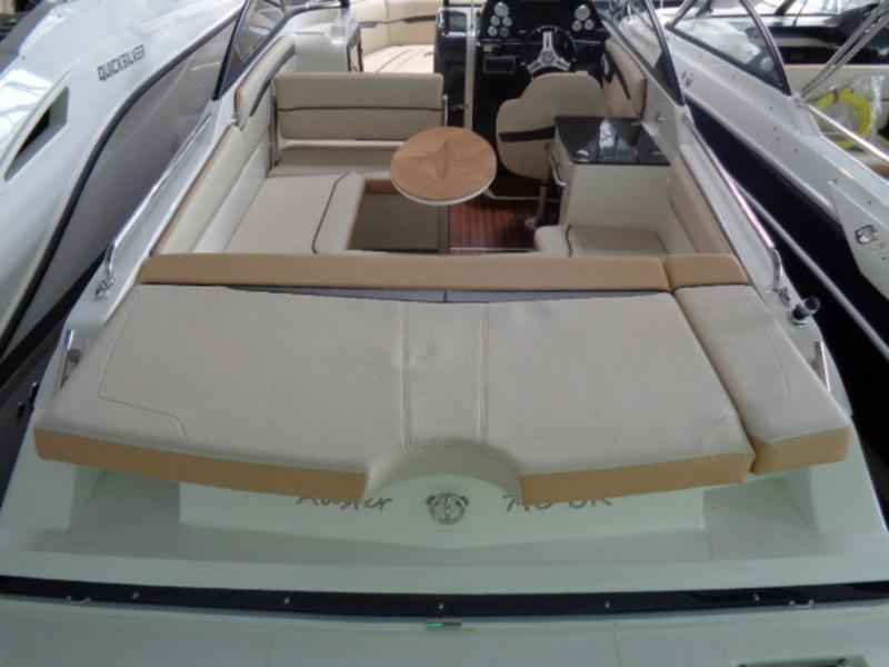 Motorboot Auster 740 BR