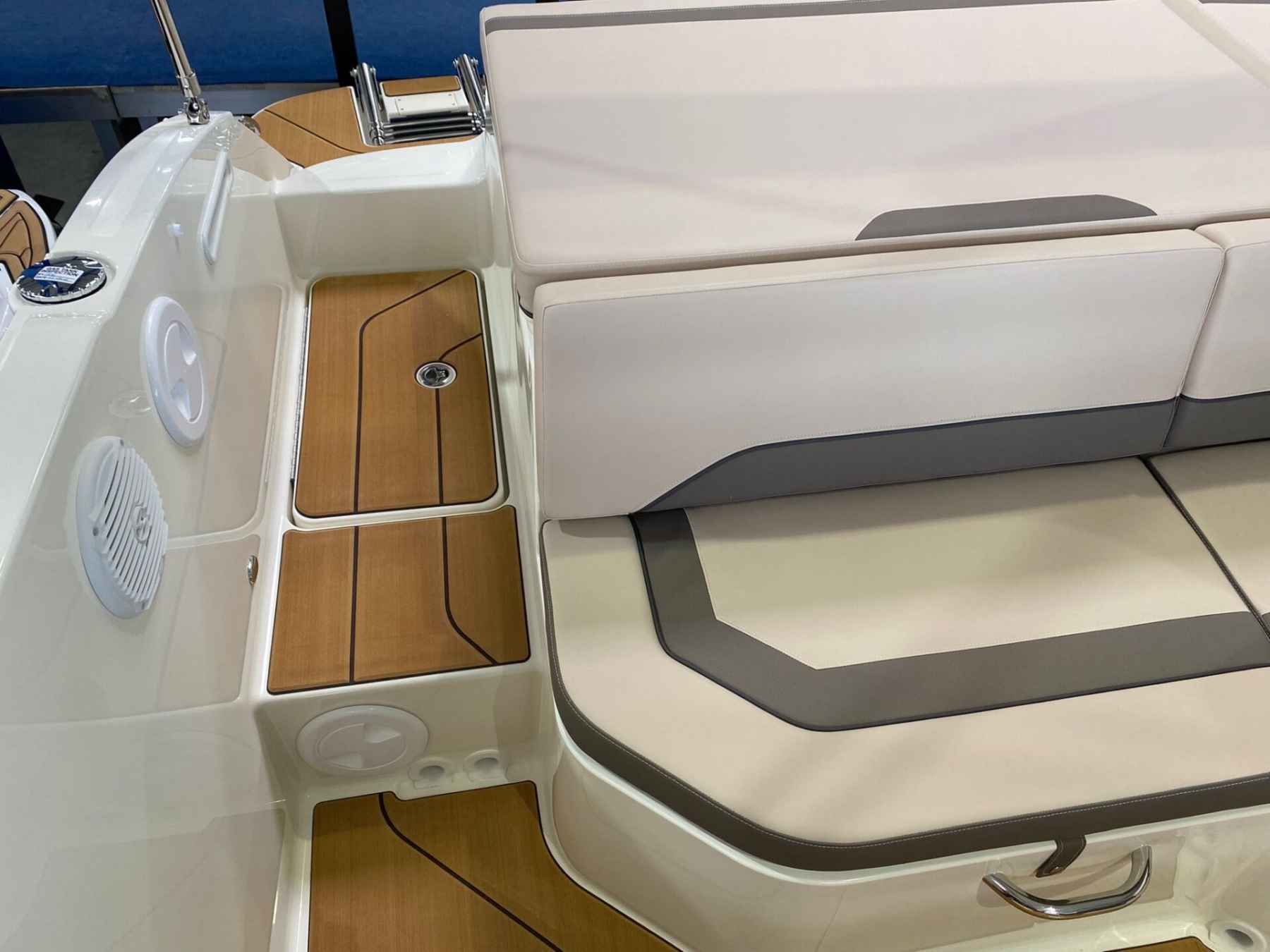 Motorboot Bayliner V20i