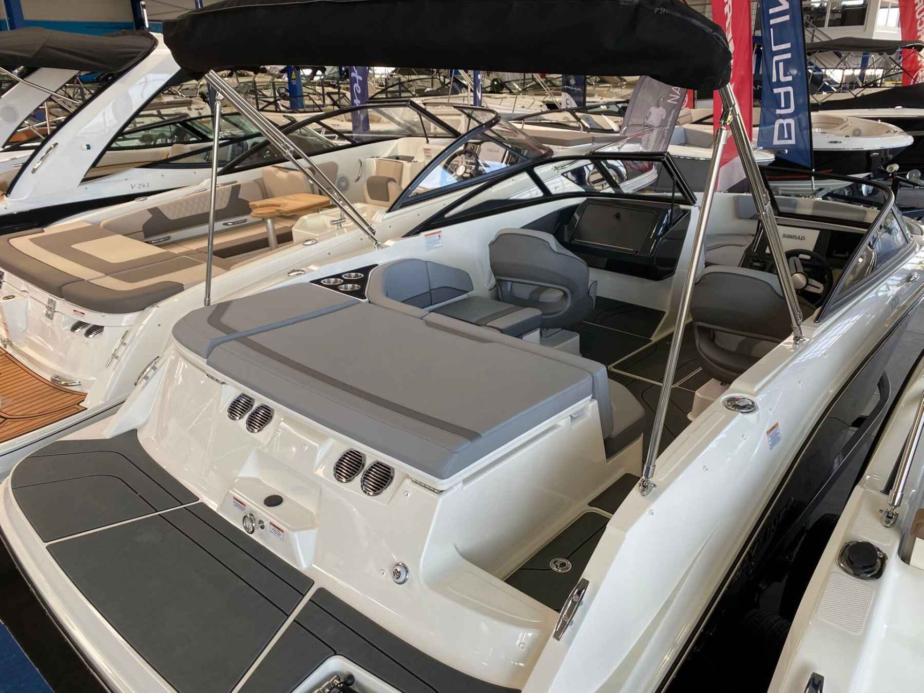 Motorboot Bayliner V20i
