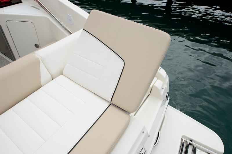 Motorboot BAYLINER 742R