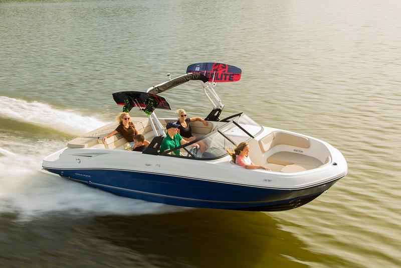Motorboot Bayliner VR6