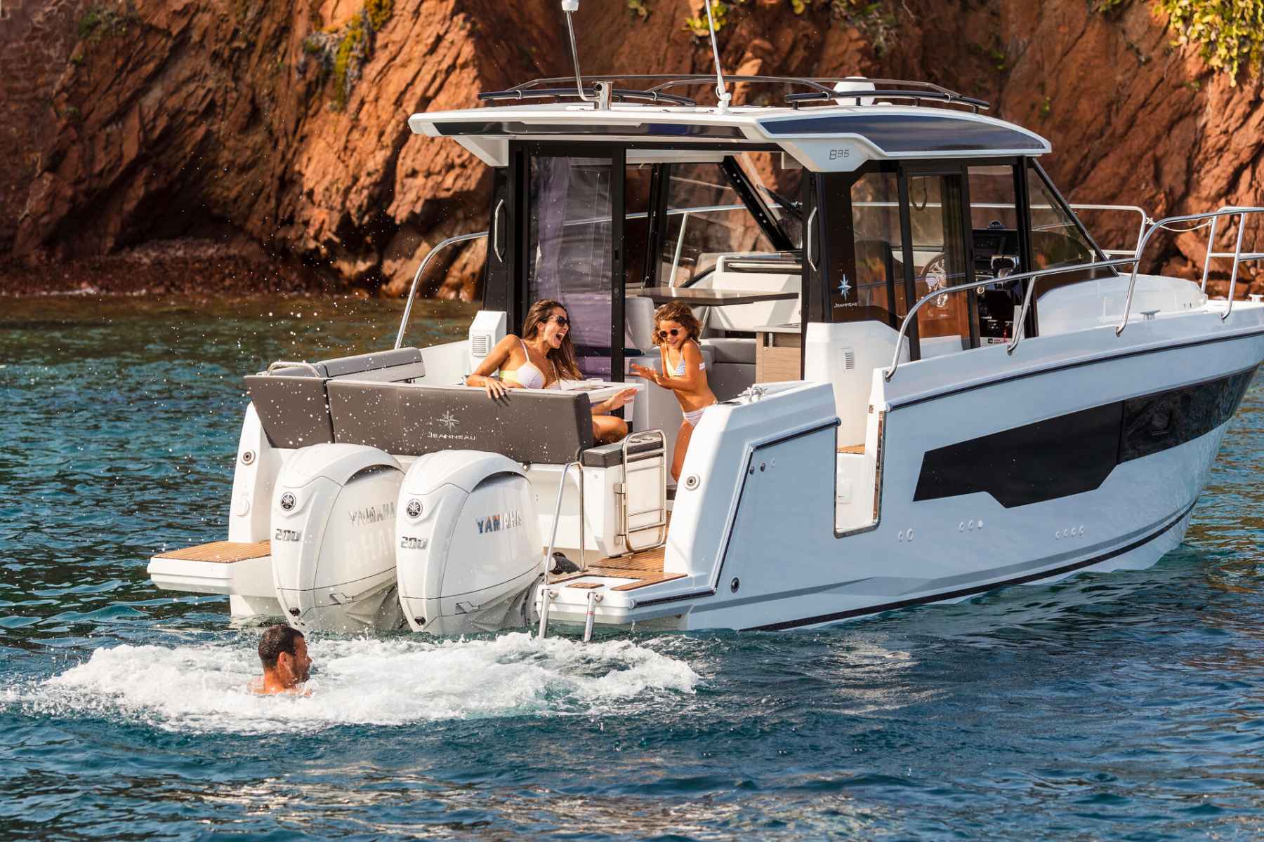 Motorboot JEANNEAU MERRY FISHER 895 Serie 2