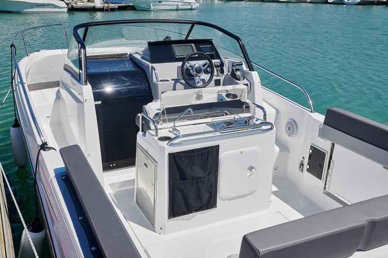 Motorboot JEANNEAU CAP CAMARAT 7.5 WA