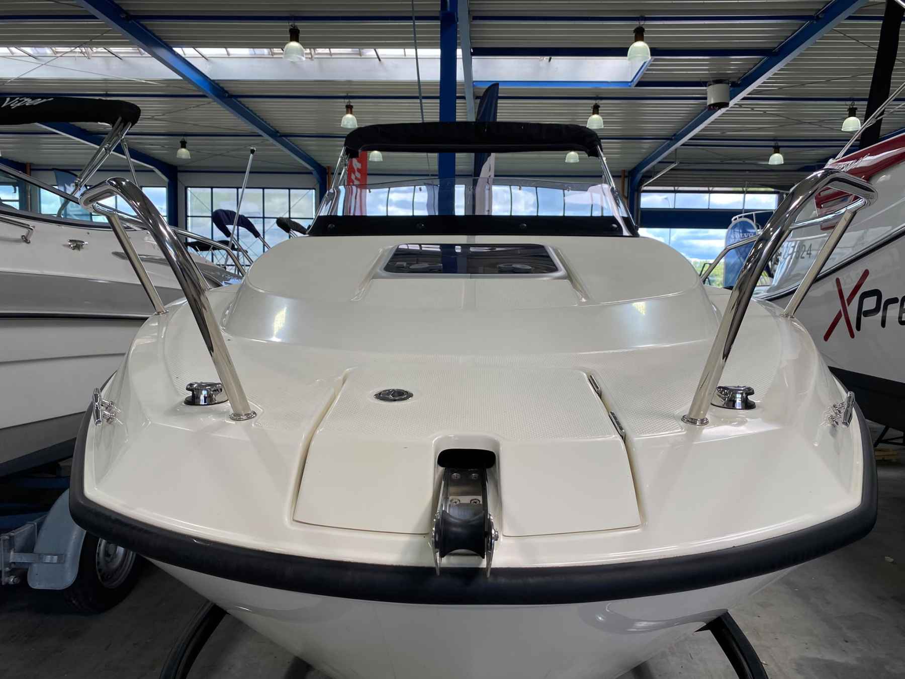 Motorboot Quicksilver Activ 555 Cabin