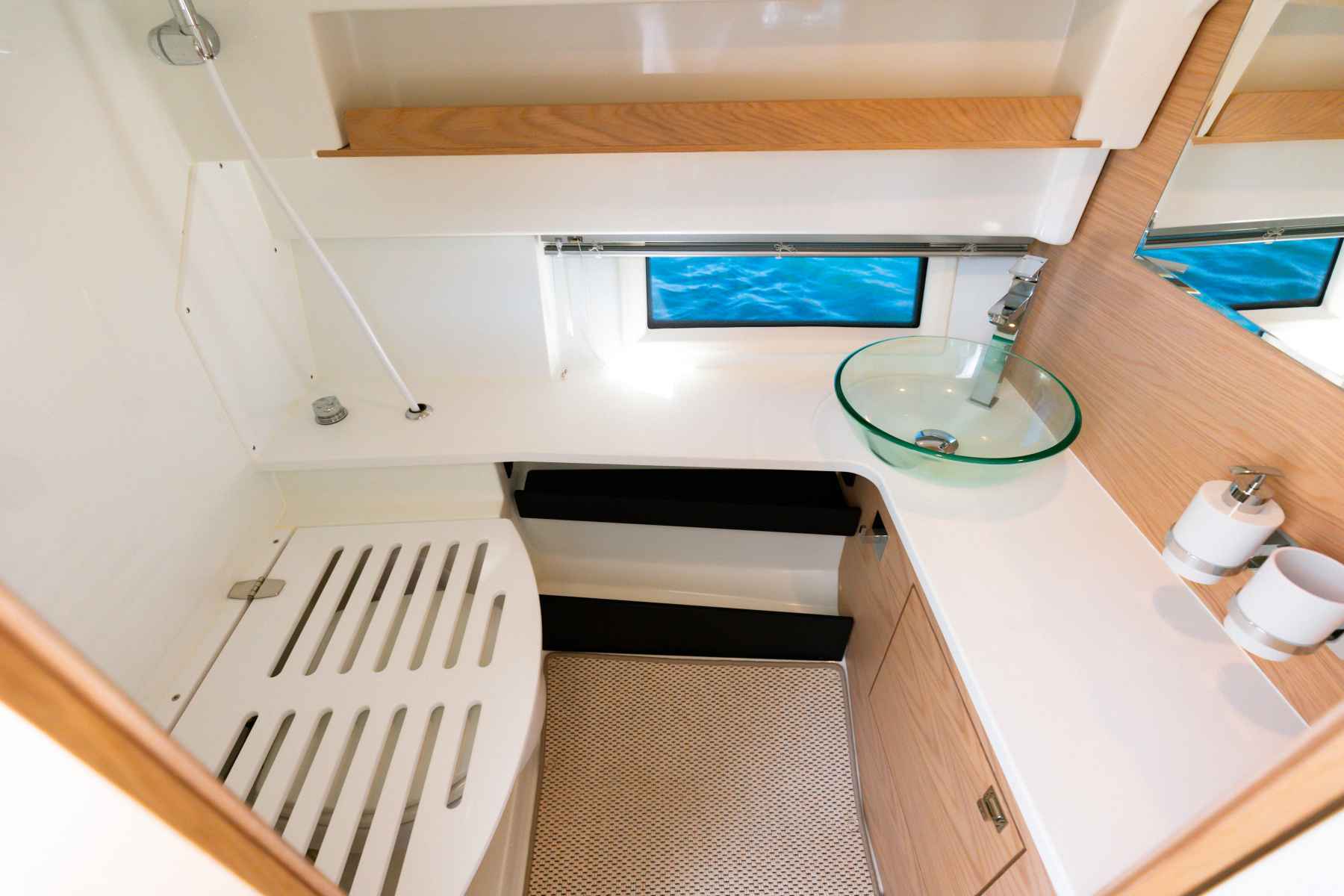 Motorboot europe-marine QUARKEN 35 GRAND TOURER