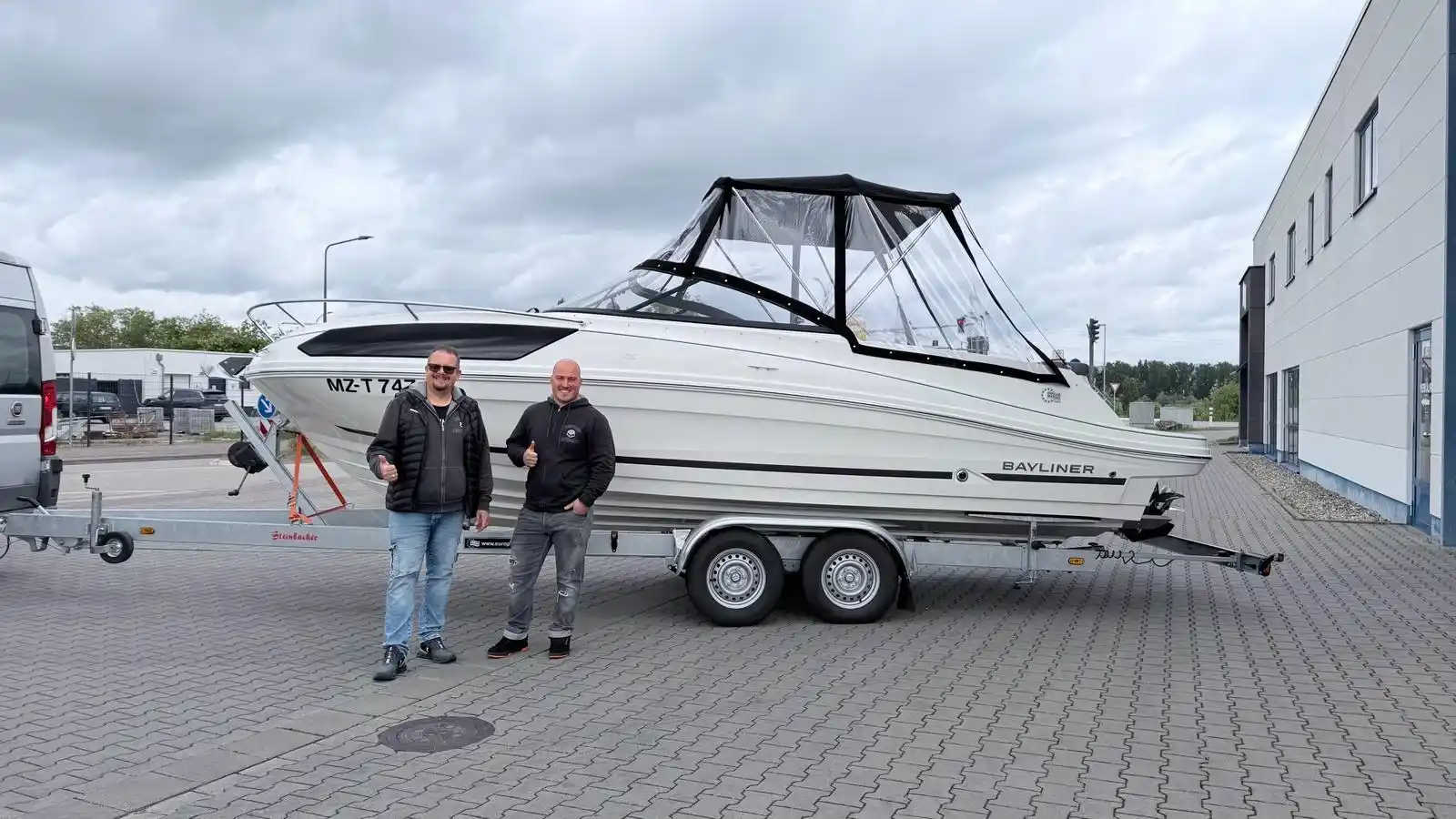 Motorboot Auster 740 CC