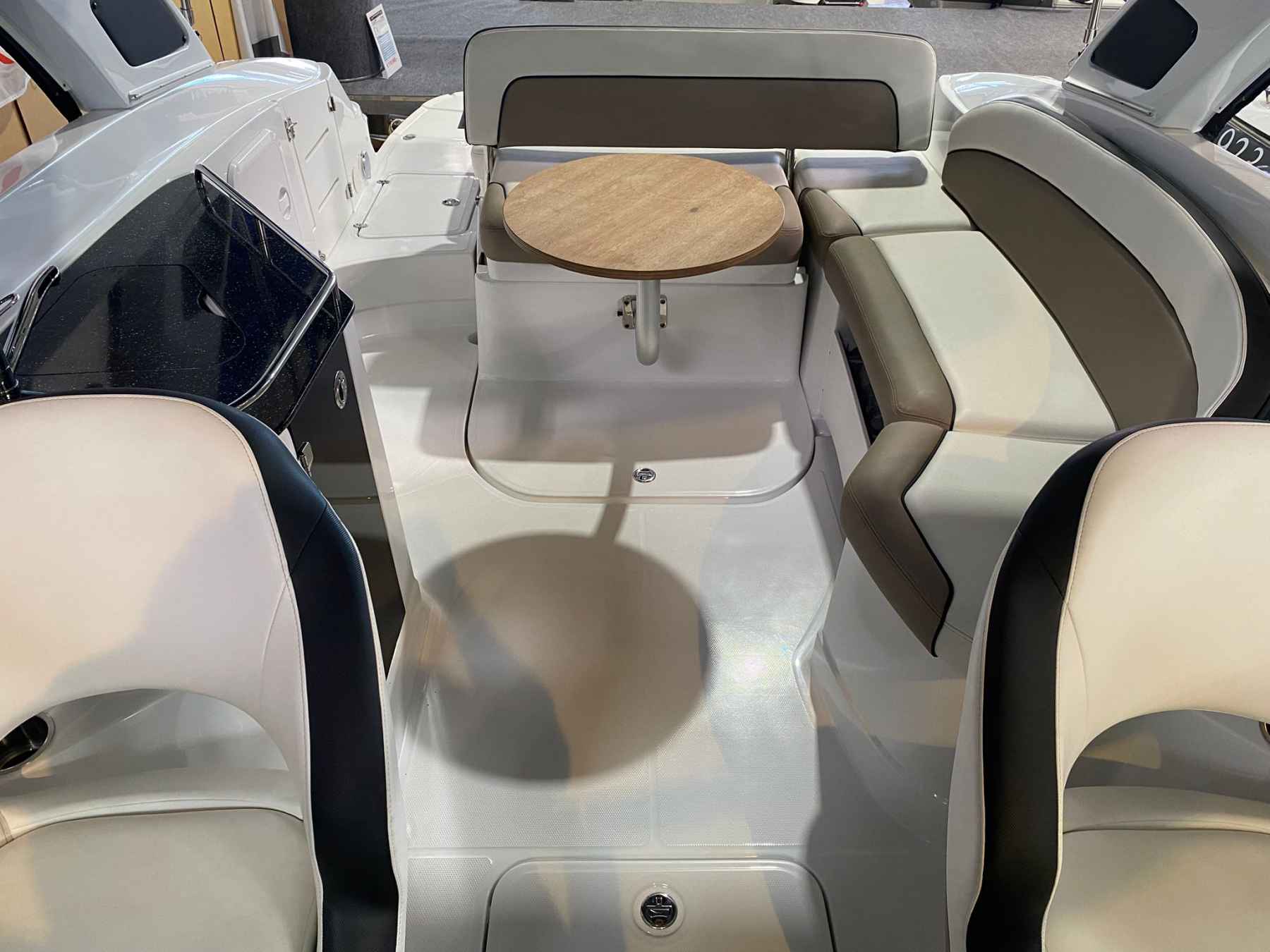Motorboot Viper 263 DC