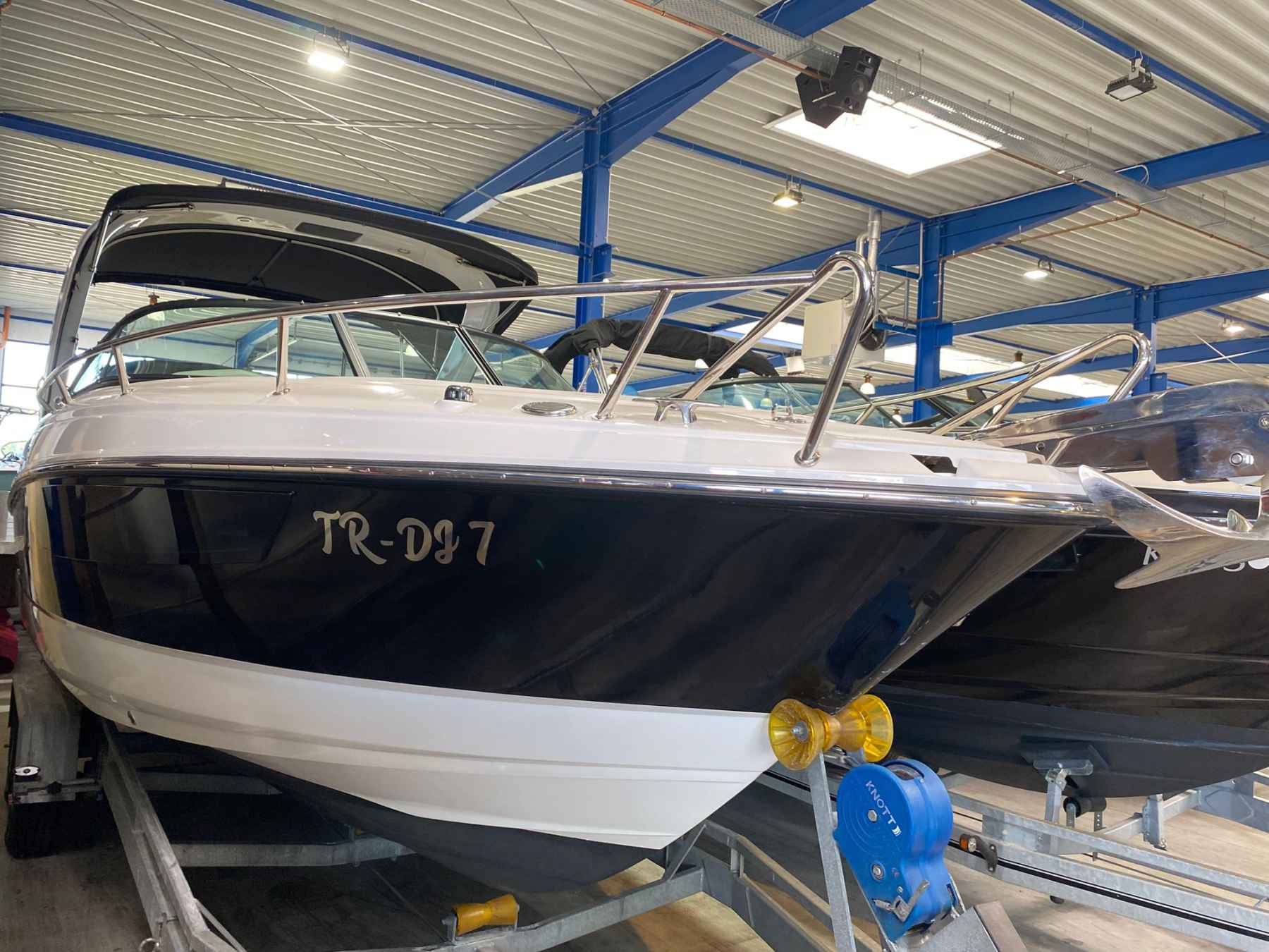 Motorboot VIPER V 263 DC